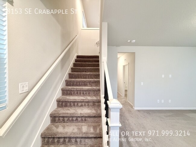 Building Photo - 8153 SE Crabapple St