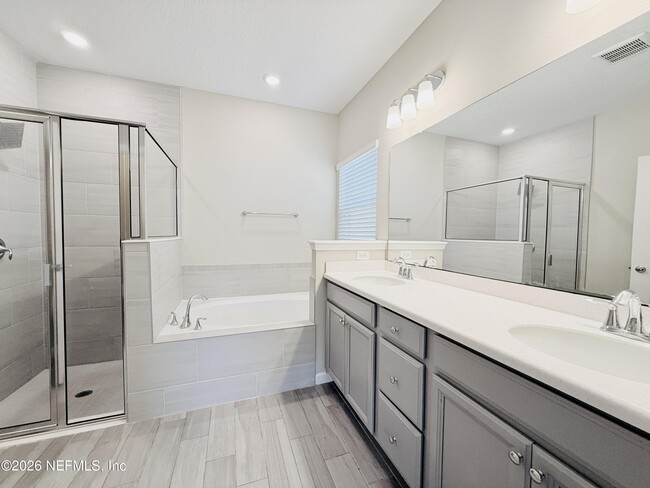 Building Photo - 1699 Enclave Rd