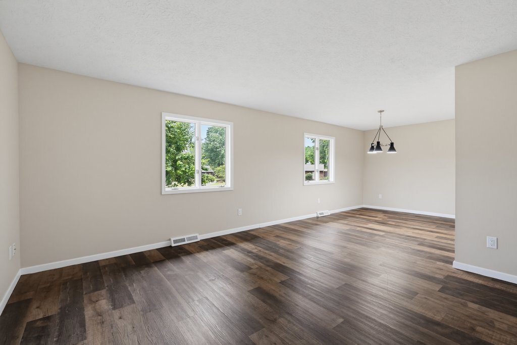 Building Photo - 5460 Echodell Ave NW
