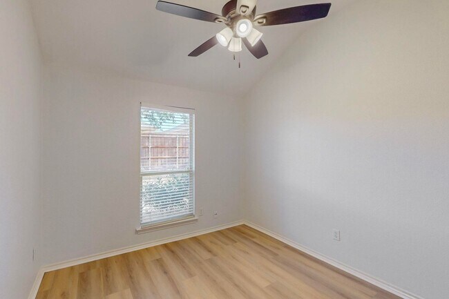 Building Photo - 4817 Valley Springs Trail