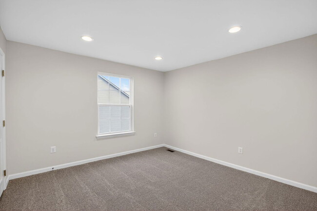 Building Photo - 108 Pollen Dr