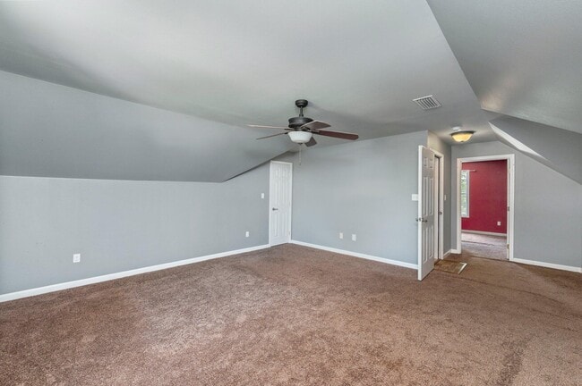 Building Photo - 322 Crescent Dr