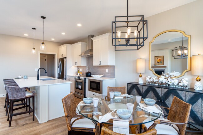 Building Photo - 2116 Aikman Dr