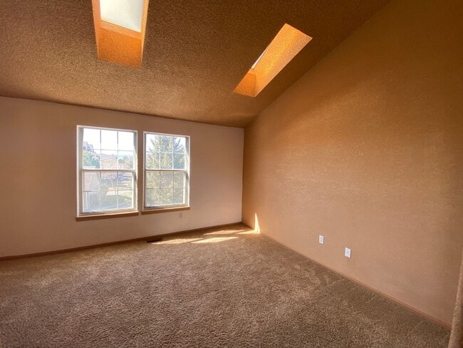 Building Photo - 9606 W Chatfield Ave