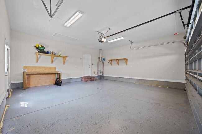 Building Photo - 115 Ravenscroft Way