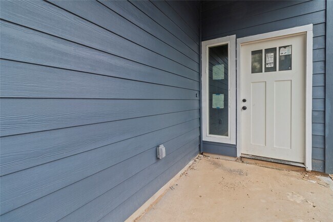 Building Photo - 8127 Hoffman St