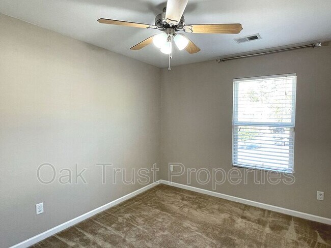 Building Photo - 3329 Conservancy Ln
