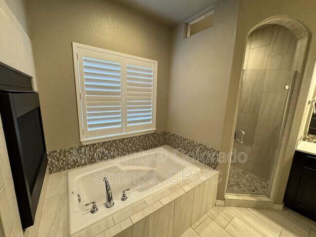Building Photo - 17888 White Marble Dr