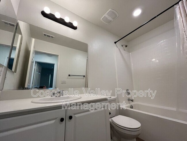 Building Photo - 67410 Rio Veracruz Rd