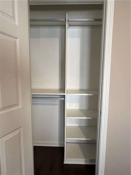 Building Photo - 1180 Downyshire Dr