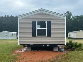 Building Photo - Get It Before It's Gone!