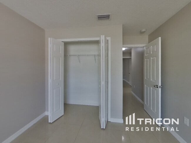 Building Photo - 429 Delicata Dr