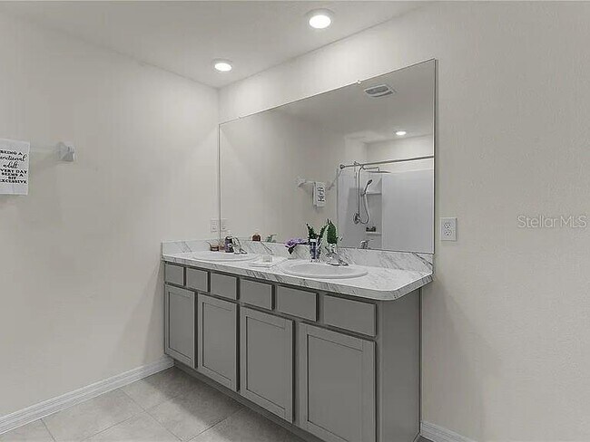 Building Photo - 8661 Triumph Cir