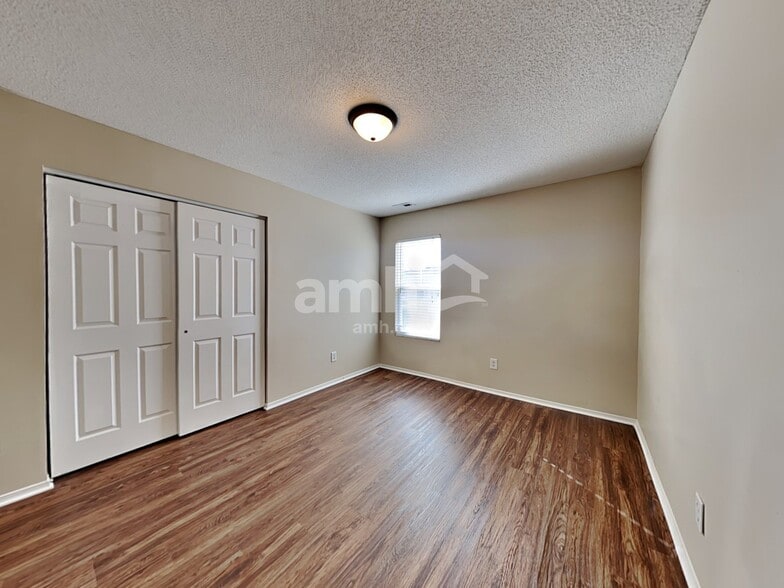 Building Photo - 1016 Naylor Rd