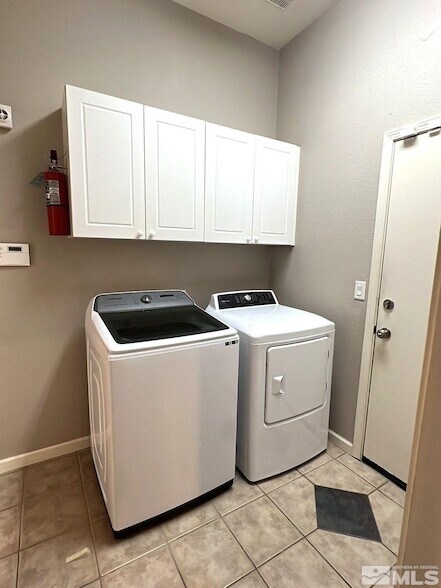 Building Photo - 3340 Sansol Ct