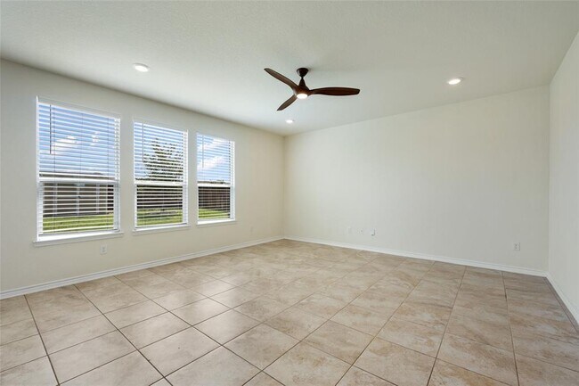 Building Photo - 3853 Legend Hill