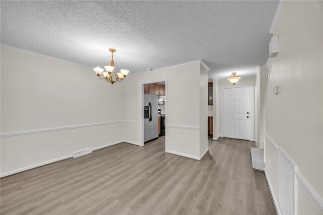 Building Photo - 103 Sunningdale Ct