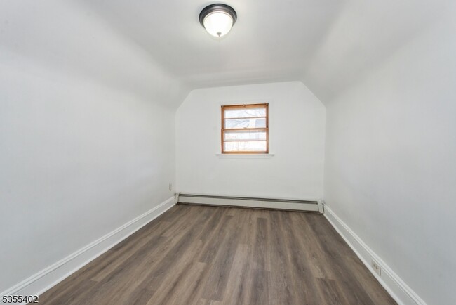 Building Photo - 37 Bergen St