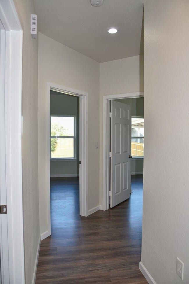 Building Photo - 3/2/2 New Build Duplex