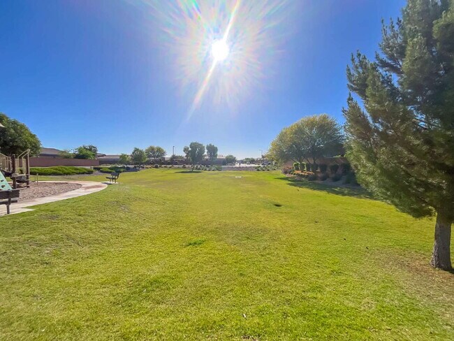 Building Photo - 36413 N Tahanta Trail