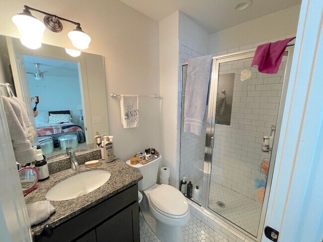 Building Photo - 2 BEDROOM | 2.5 BATH | BALCONY