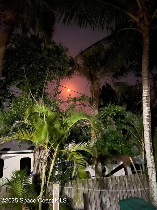 Building Photo - 346 3rd Ave