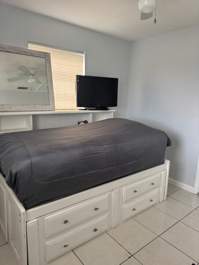 Building Photo - 17472 SW 105th Ave