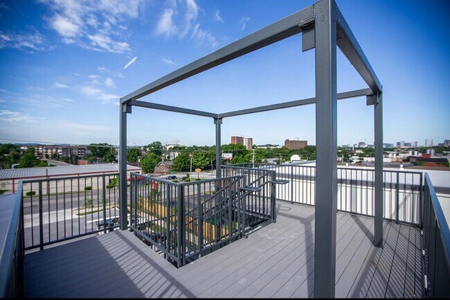 Building Photo - 432 Murfreesboro Pike