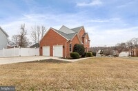 Building Photo - 6910 Governors Grant Ln