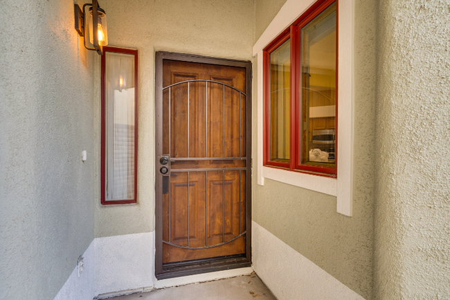 Building Photo - 134 Calle Barrio De Tubac