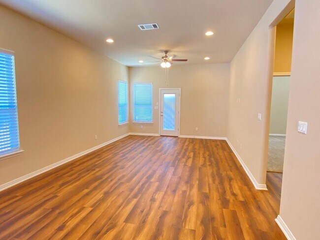 Living room - 162 Rains