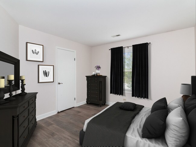 Building Photo - 1316 McDowell Rd