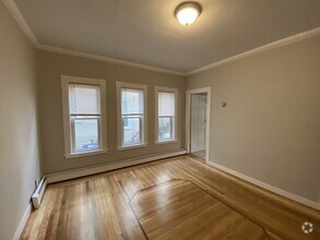 Building Photo - 74 Hano St