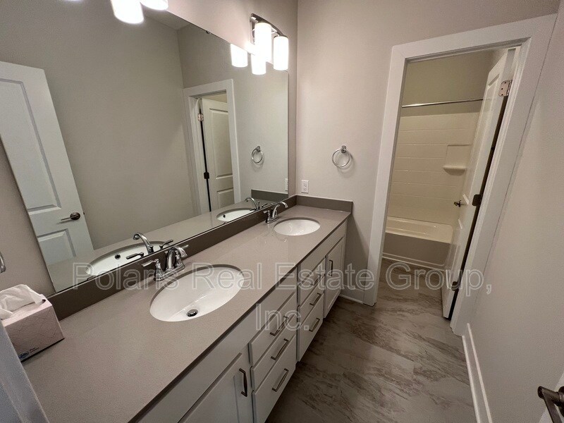 Building Photo - 577 Steinbeck Pl