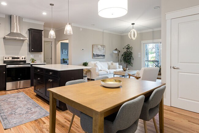 Building Photo - Large New Construction Rental - Old Fort