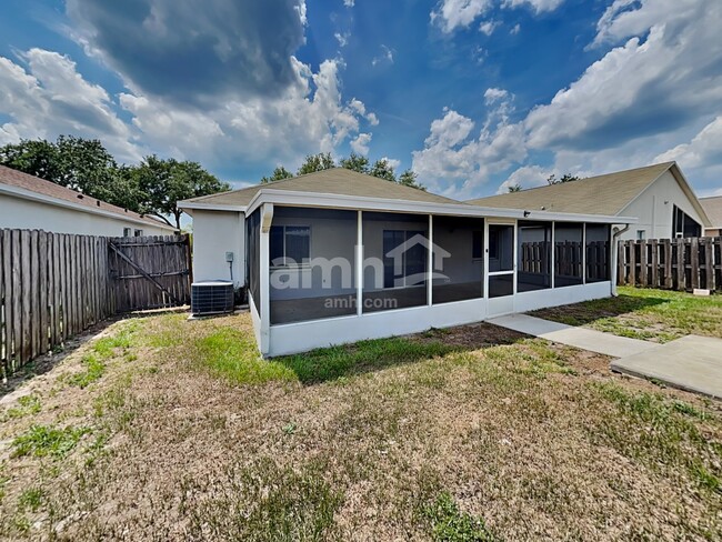 Building Photo - 12822 Lake Vista Dr