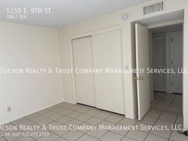 Building Photo - 5150 E 9th St