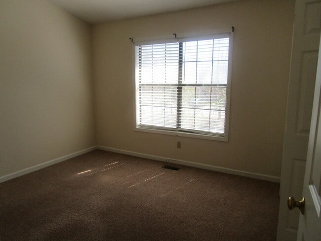 Building Photo - 600 Archdale Dr