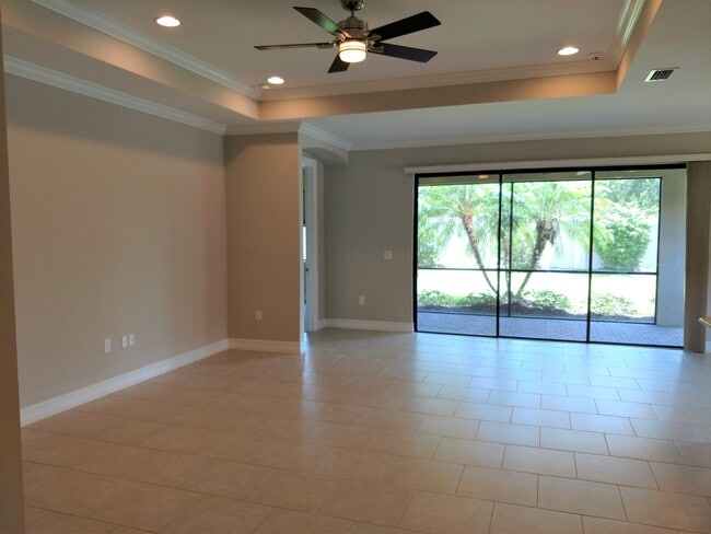 Building Photo - Unfurnished Annual Rental - Lovely 3 Bedroom Home in Calusa Park. Nicely upgraded and Pet Friendly