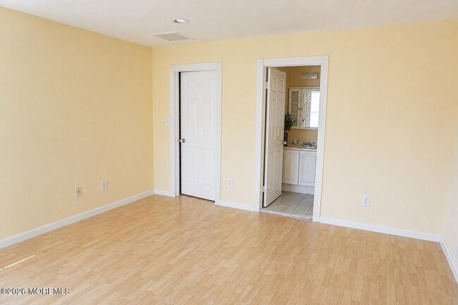 Building Photo - 114 Orion Rd