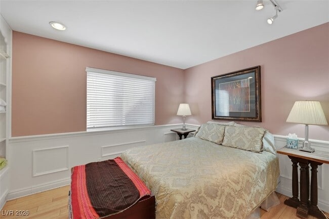 Building Photo - 5844 Buhl Ct