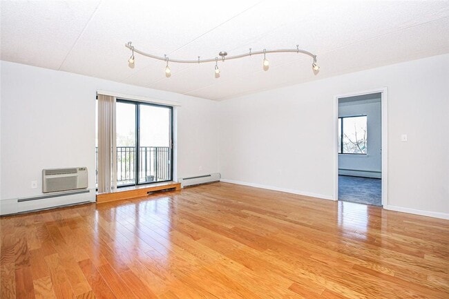 Building Photo - 123 Mamaroneck Ave