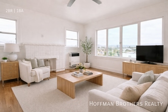 Building Photo - 4850 1/2 Mascot St -