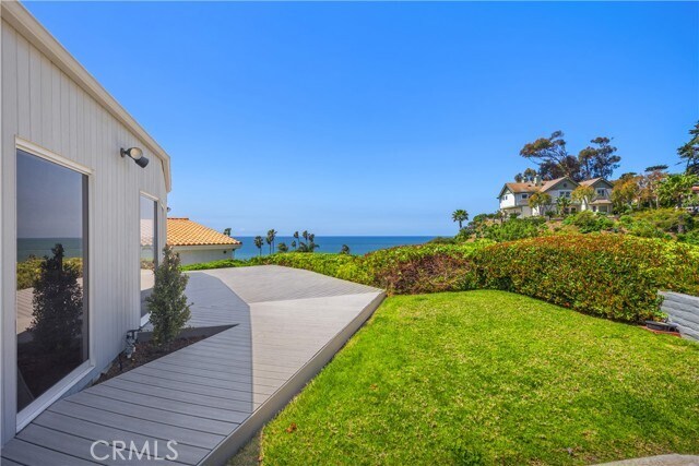 Building Photo - 504 Avenida La Costa