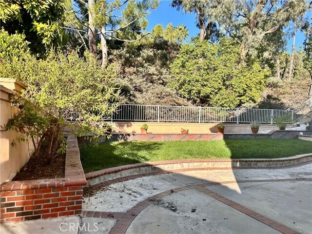 Building Photo - 1000 Calle Allegre