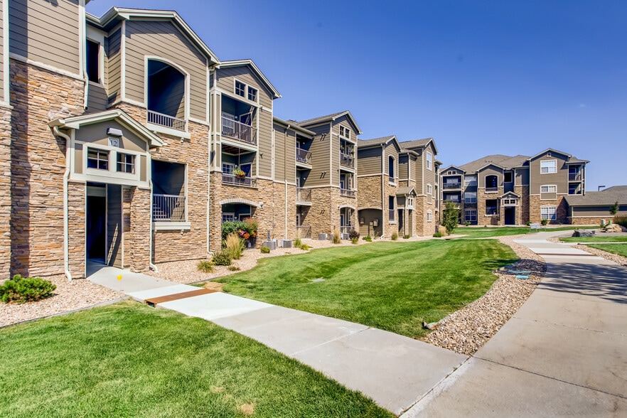 Building Photo - 1450 Blue Sky Way