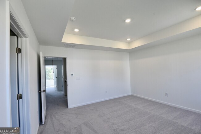 Building Photo - 2839 Rosehall Way