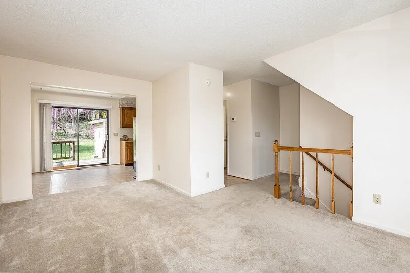 Building Photo - 163 Wakefield Pl