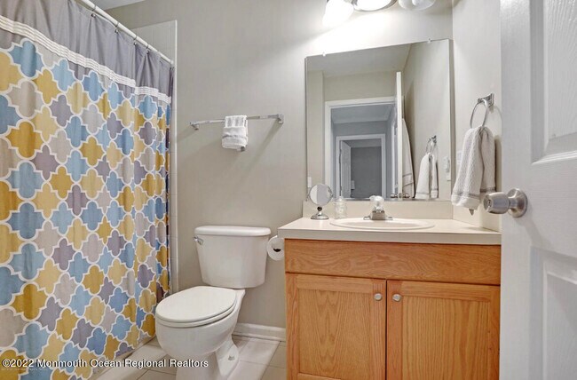 Building Photo - 17 Nutmeg Ct