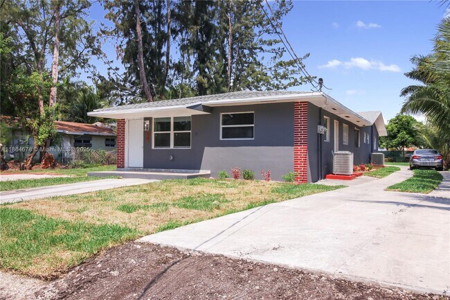 Building Photo - 11715 NW 22nd Ct